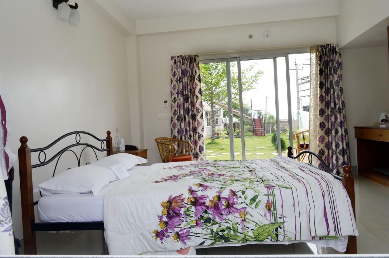 Upasana Eco Resort ボルプル エクステリア 写真